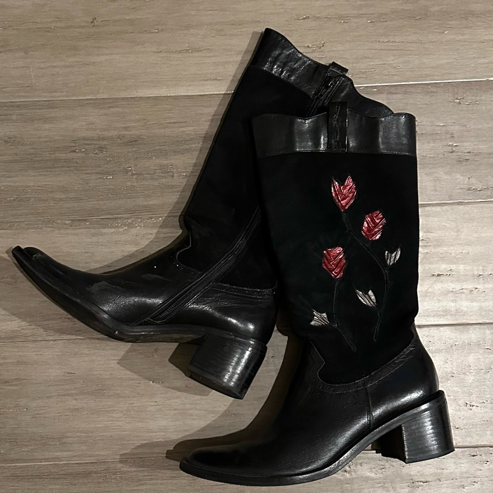 Black Western Flower Detail Women's Boots